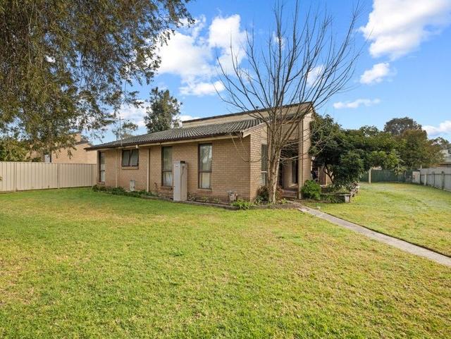 24 Goolagar Crescent, NSW 2641