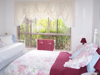 Bed 2 (2005-09-19)