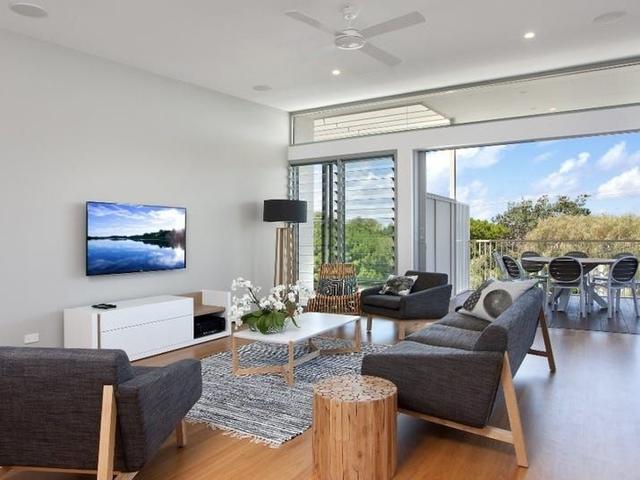 2/22 Tristania Drive, QLD 4573