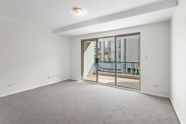 15/1-3 Sturdee  Parade, NSW 2099