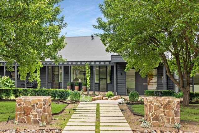 325 Old Moorooduc Road, VIC 3915