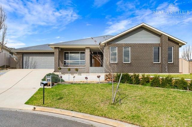 15 Exford Loop, NSW 2650