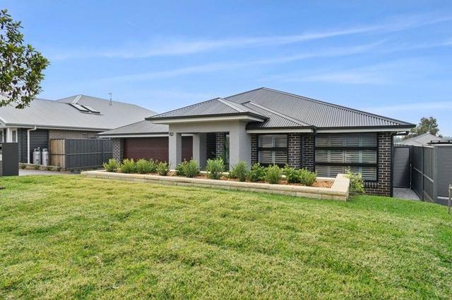 82 Contour Way, NSW 2754