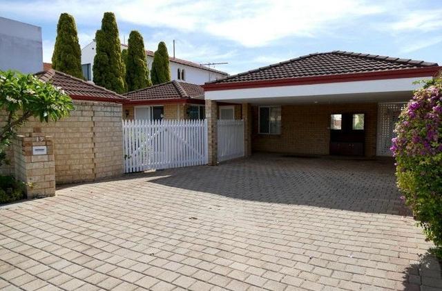 15 Diviney Court, WA 6147