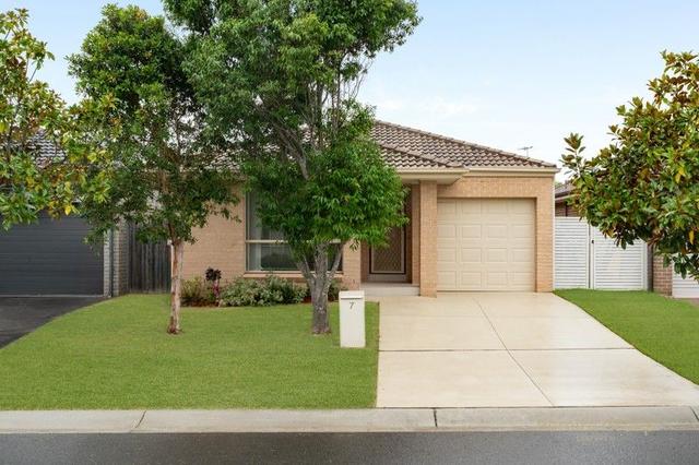 7 Greenhill Street, NSW 2570