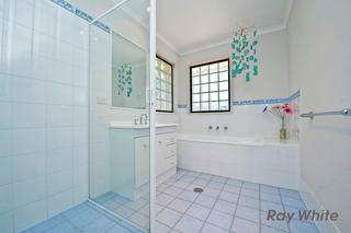 Bathroom (2010-06-09)