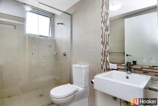 Bathroom (2013-05-02)