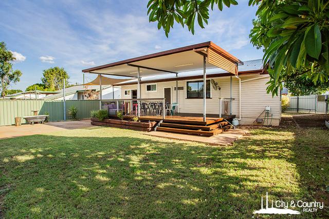 2 Tarakan Street, QLD 4825