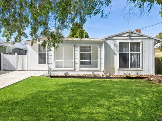 4 Dundas Street, VIC 3218