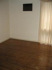 Bed 1 (2005-12-03)