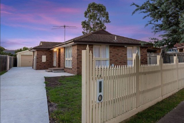 15 Bianchi Court, VIC 3038