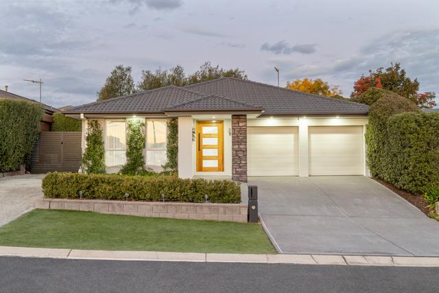 24 Unwin Avenue, NSW 2619