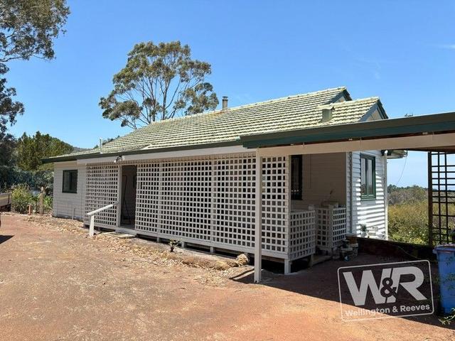 40 Davies Road, WA 6330