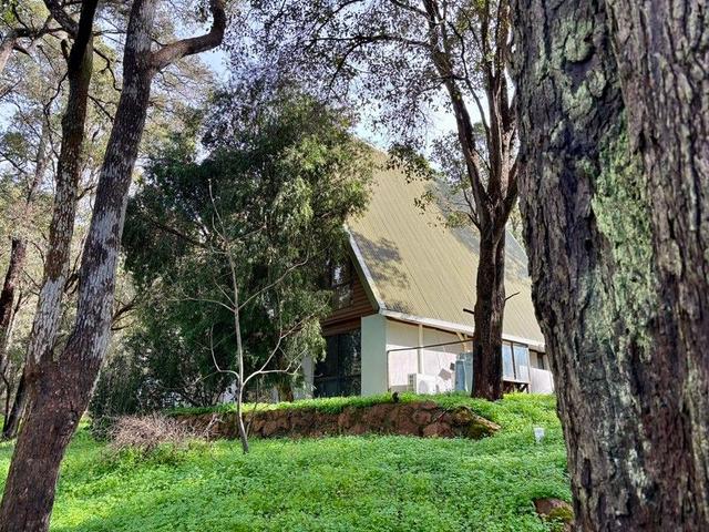 11 Holyoake Road, WA 6213