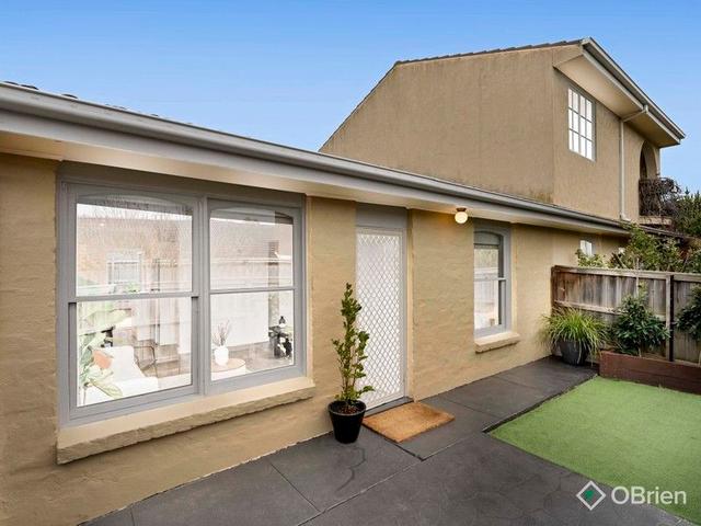 2/28 Napier Street, VIC 3931
