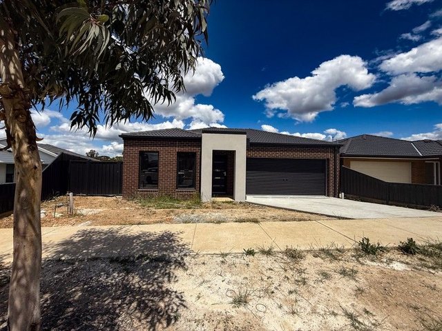 52 Delma Crescent, VIC 3660