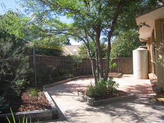 Courtyard (2008-04-10)