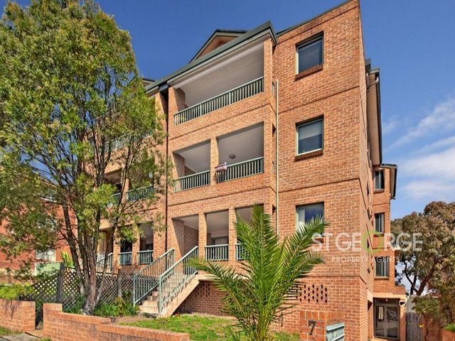 9/5A Apsley Street, NSW 2222