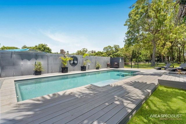 52 Pelican Parade, QLD 4208