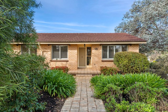 16 Chewings Street, ACT 2614