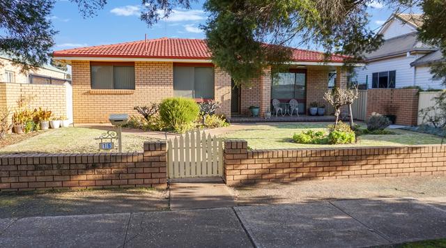 16 Shire Street, NSW 2671
