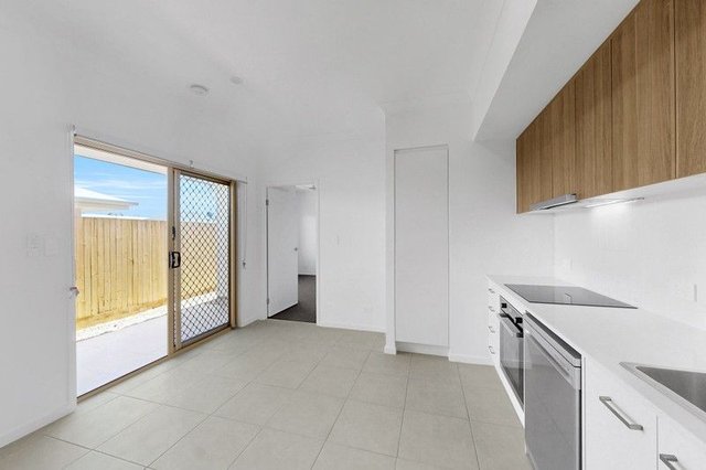 1/9 Olivia Street, QLD 4510