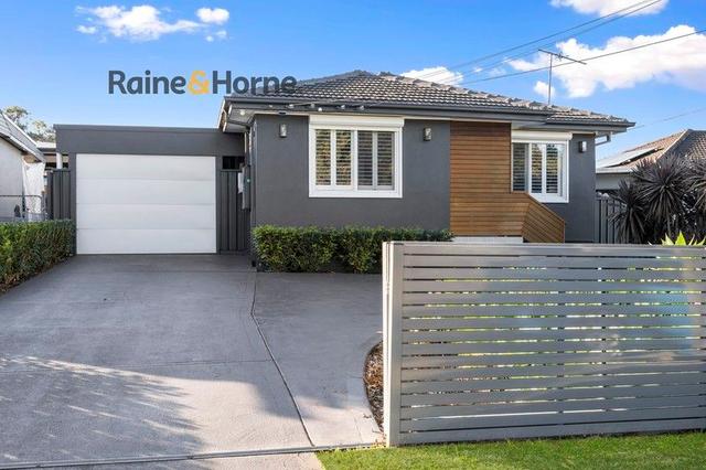 15 Appleton Avenue, NSW 2170