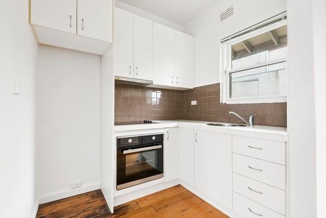 10/3 Arthur Street, VIC 3141