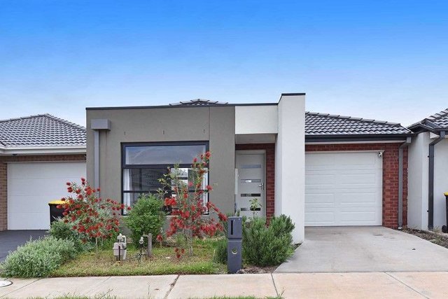 37 Listowel Grove, VIC 3335