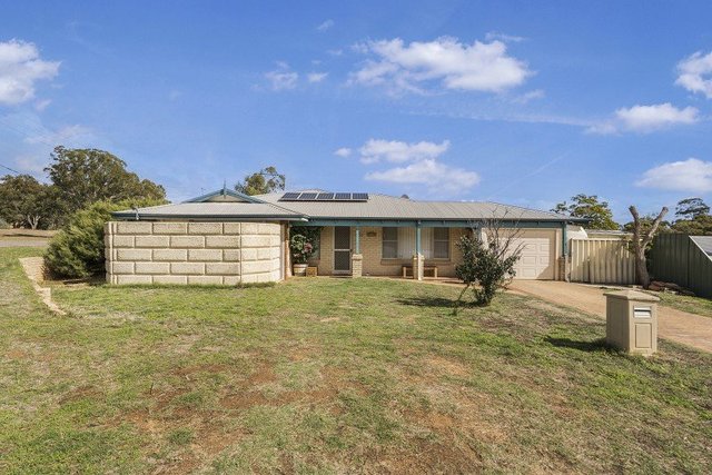 15B Buckingham Road, WA 6056