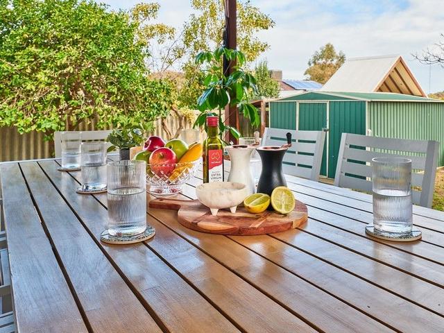 17 Duke Street, WA 6018