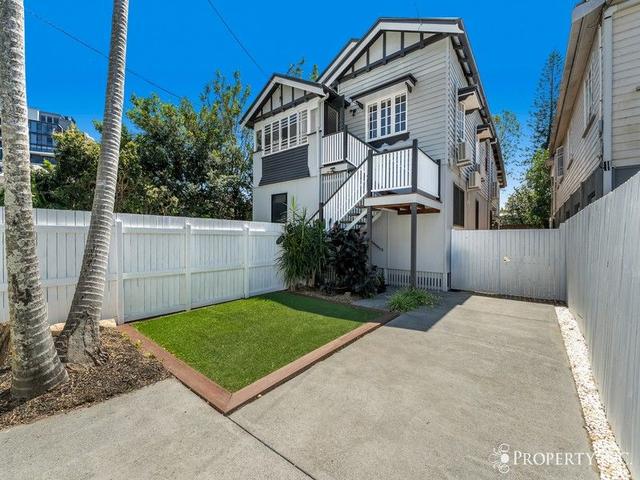 2/21 Raven Street, QLD 4101
