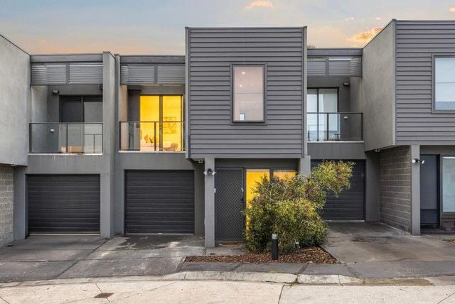 33 Bailey Crescent, VIC 3046