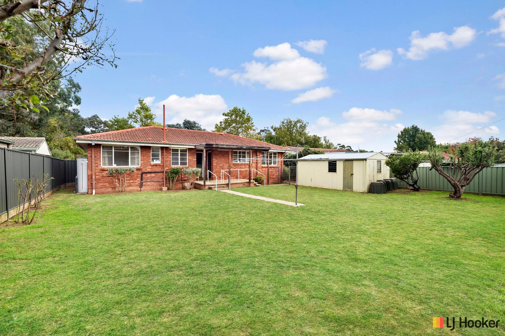 203 Phillip Avenue, Hackett ACT 2602 Allhomes