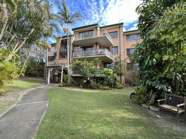 2/2 Twenty Eighth Avenue, QLD 4221