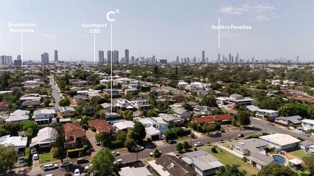 18 Fox Avenue, QLD 4215