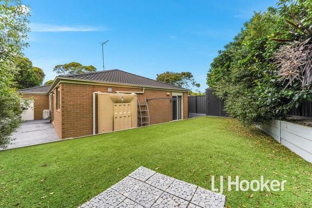 30 Lucerne Circuit, VIC 3810