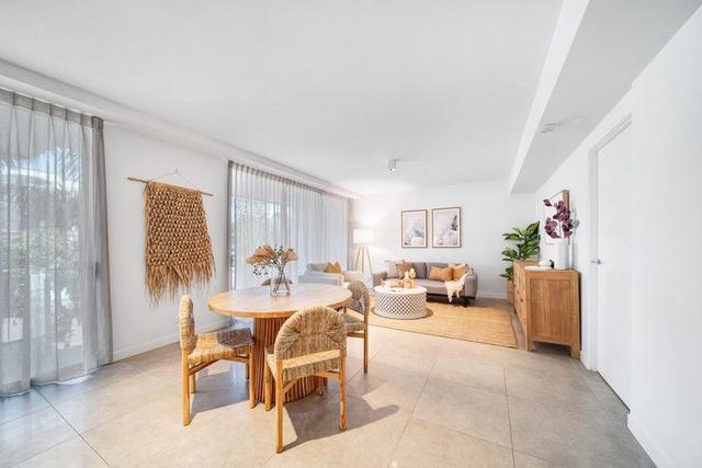 7/18 Edward Street, QLD 4572