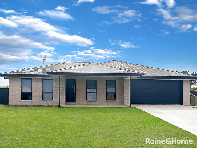 20 Huckel Close, NSW 2810