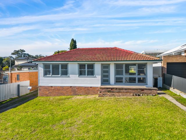 18 Elouera Crescent, NSW 2530