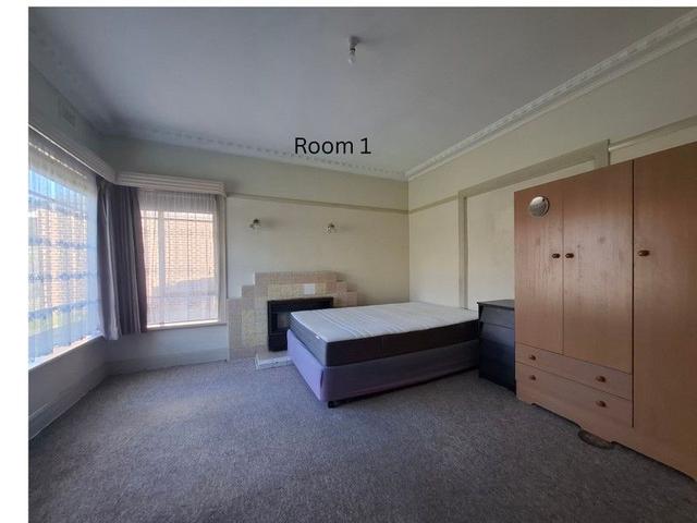 Room 4 ST/1592 Dandenong Road, VIC 3166