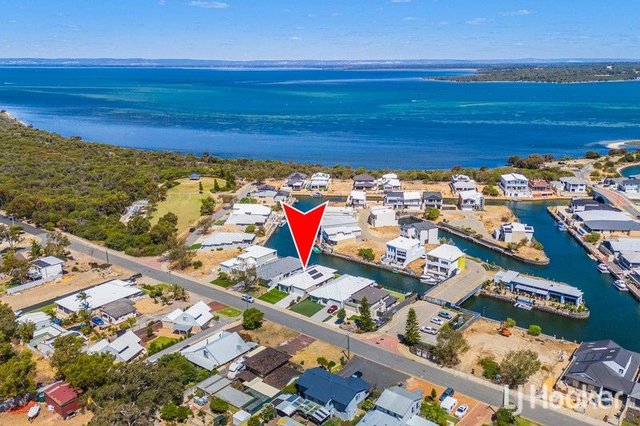 99 Queen Parade, WA 6210