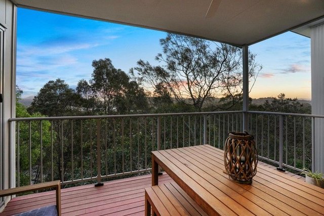 4 Midview Court, QLD 4223
