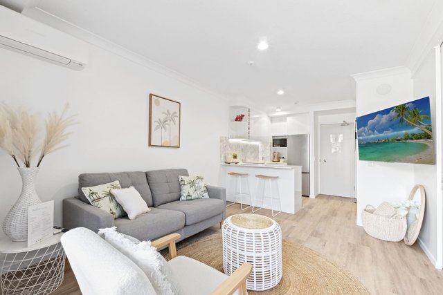 203/1 Paradise Island, QLD 4217