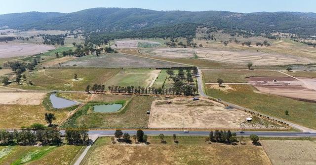 13 New England Highway, NSW 2337