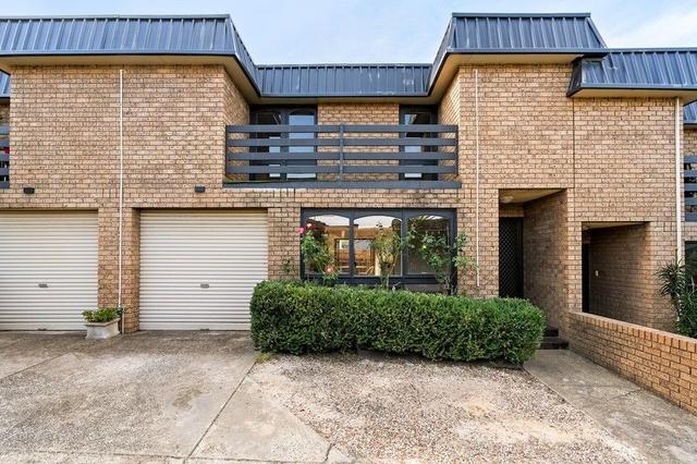 2/28 Snell Grove, VIC 3044