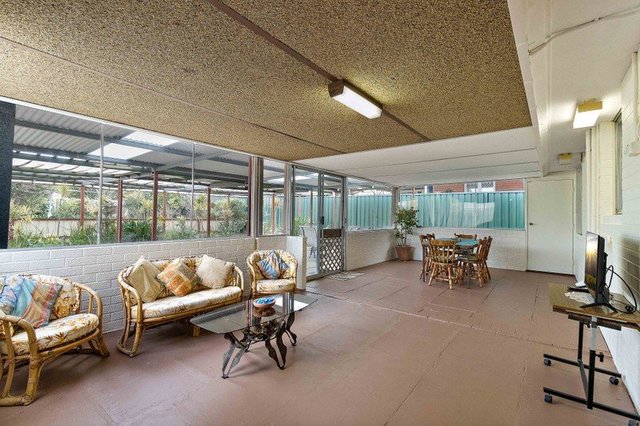 13 Tendring Way, WA 6064
