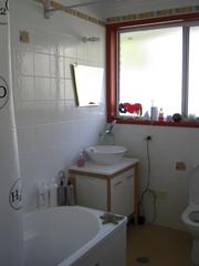 Bathroom (2009-08-05)