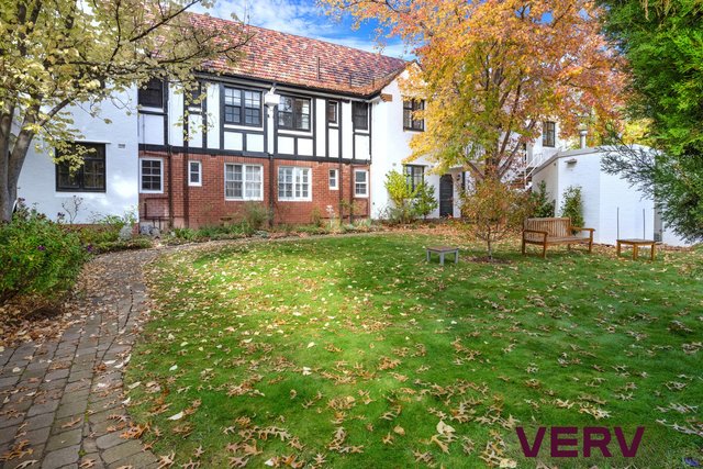 3/11 Bourke Street, ACT 2600