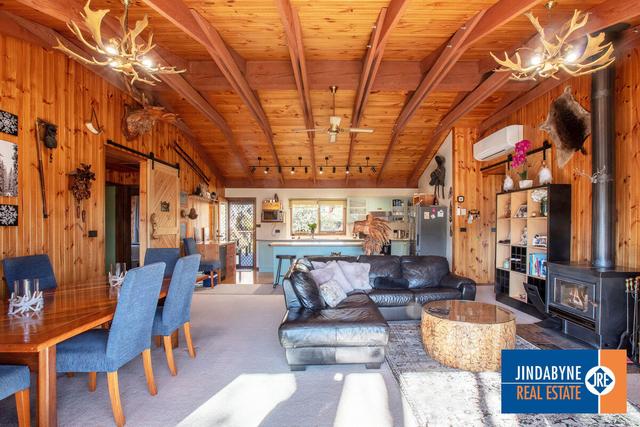 33 Lotus Avenue, NSW 2627